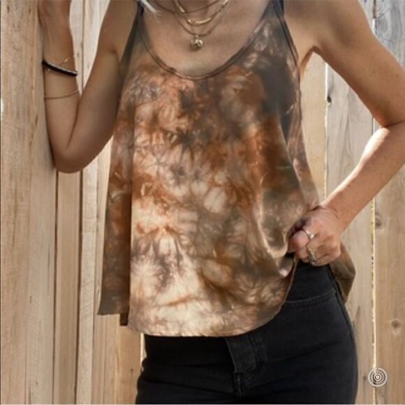 Lush tie dyed sleeves top - Picture 4 of 9